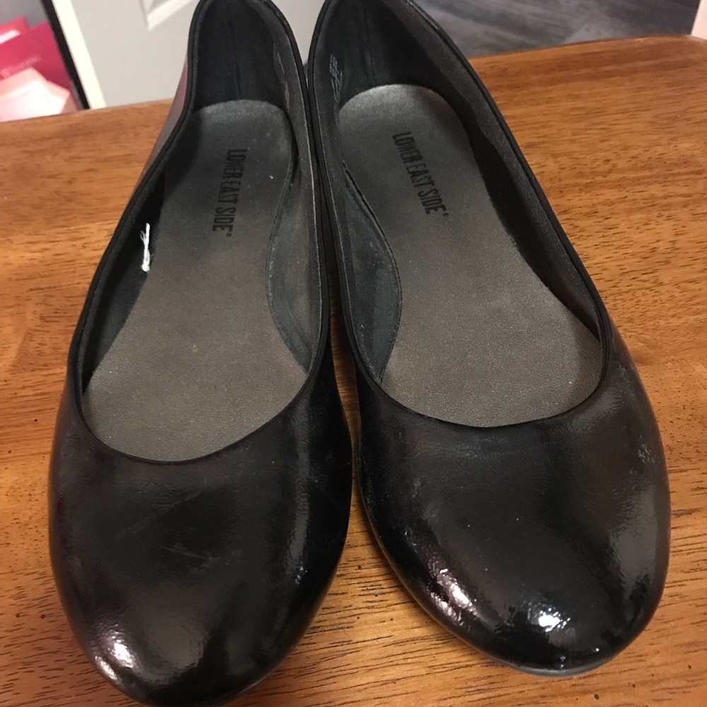 Black flats